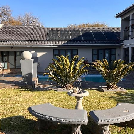2 Op Terblanche Guesthouse Boksburg Zewnętrze zdjęcie