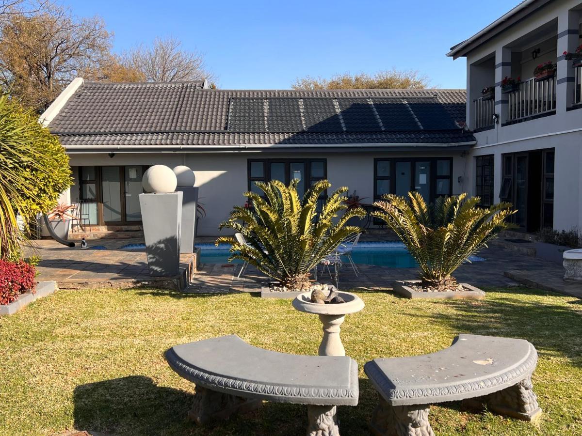 2 Op Terblanche Guesthouse Boksburg Zewnętrze zdjęcie