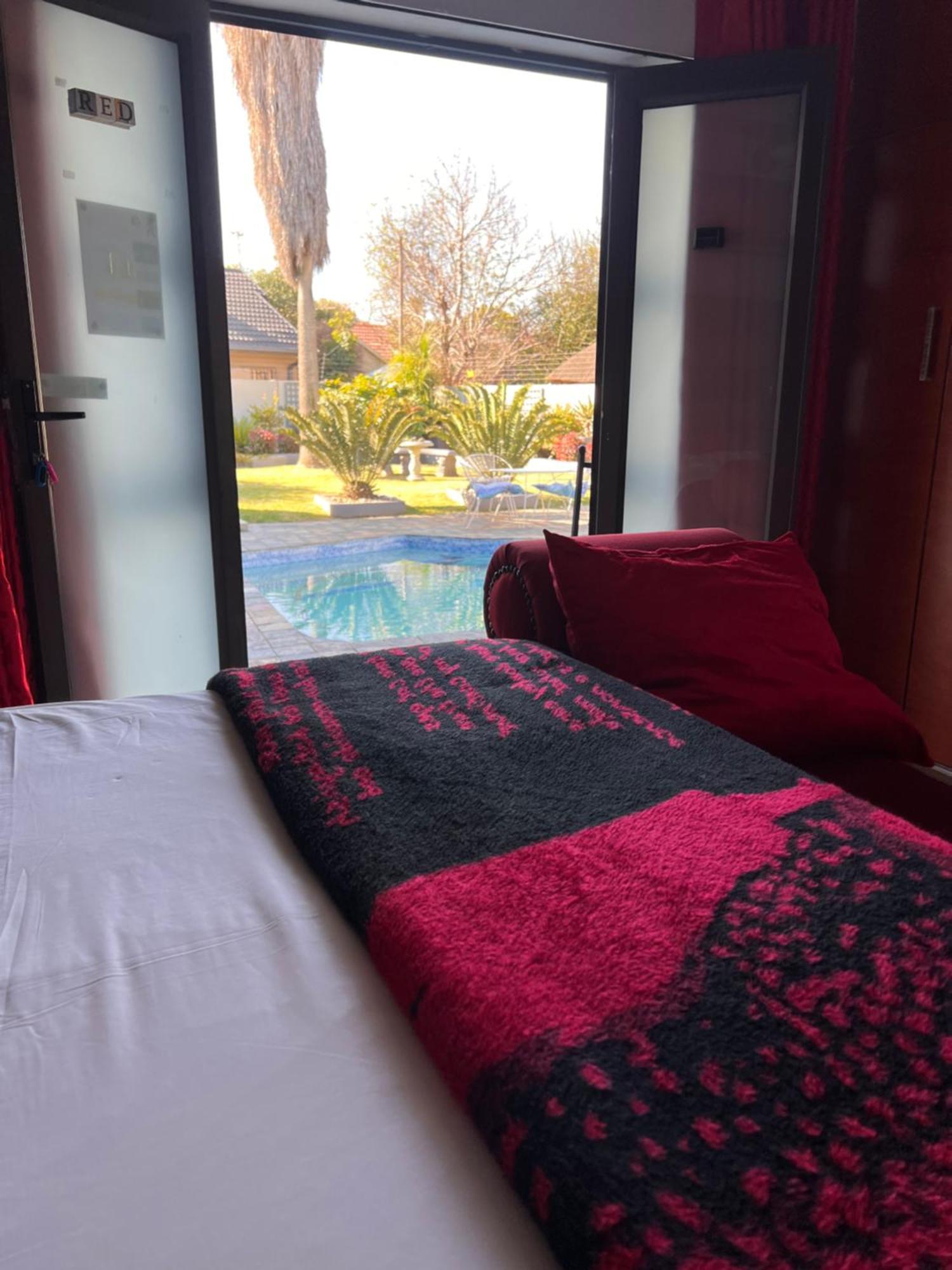 2 Op Terblanche Guesthouse Boksburg Zewnętrze zdjęcie
